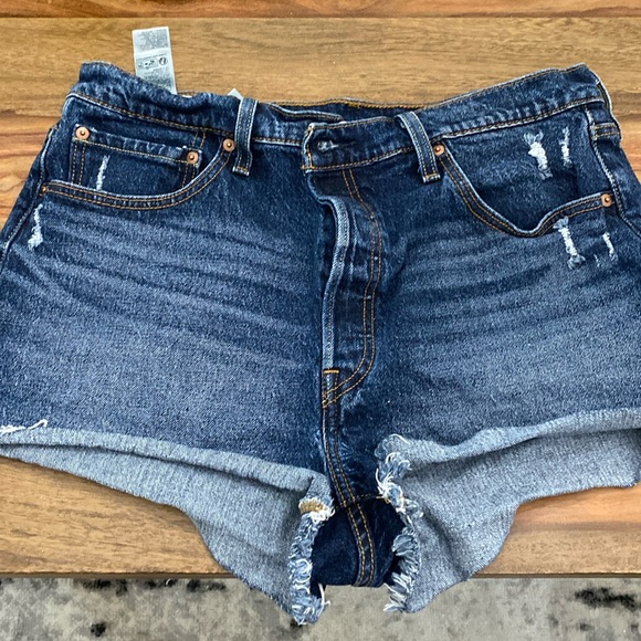 Levi’s 501 Original Fit High Rise denim shorts - Picture 1 of 5